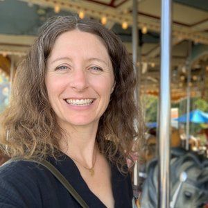 Meet your Posher, Holly